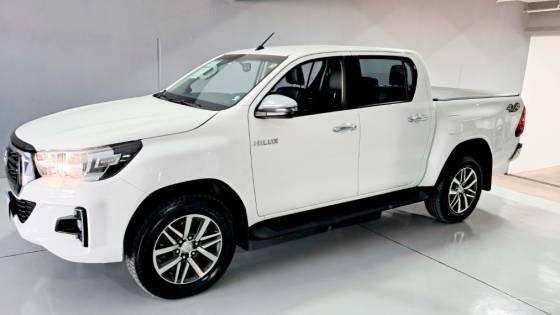 TOYOTA HILUX 2.8 SRV 4X4 CD 16V DIESEL 4P AUTOMÁTICO TOYOTA HILUX 2.8 SRV 4X4 CD 16V DIESEL 4P AUTOMÁTICO